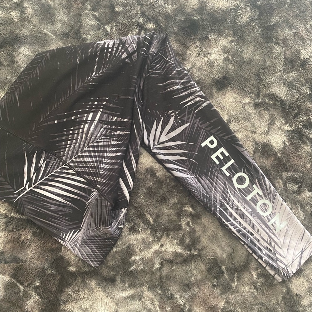 Peloton WITH palm noir legging